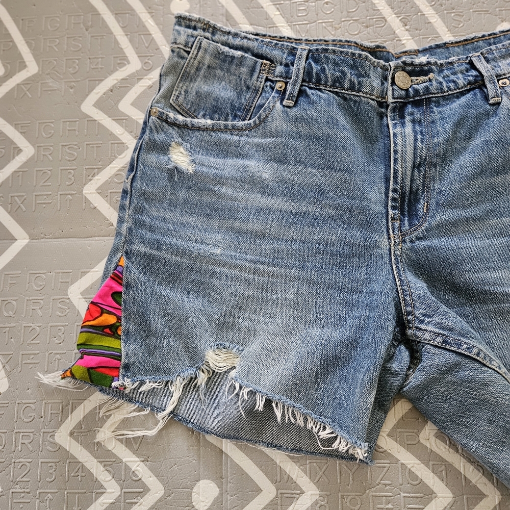 BDG SLIM BOYFRIEND SHORT **Custom One of a Kind Accents Added Size 30W